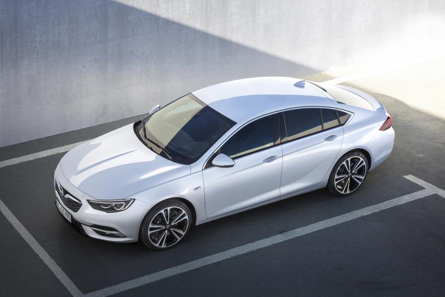  Opel Insignia Grand Sport Turbo 4x4 2017 года  (фото 13 из 41)